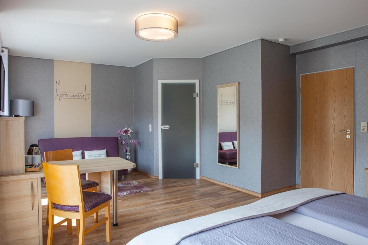 Hotel-Restaurant-Weingut Kapellenhof Klotten Esterno foto